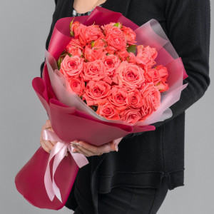 25 Кустовых Коралловых Роз (50 см.) 25 Кустовых Коралловых Роз (50 см.)