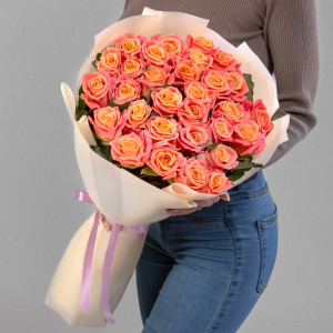35 Коралловых Роз (70 см.) 35 Коралловых Роз (70 см.)