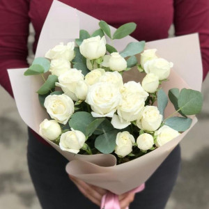 5 Кустовых Пионовидных Белых Роз (60 см.) 5 Кустовых Пионовидных Белых Роз (60 см.)